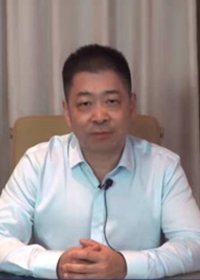 周偉.jpg
